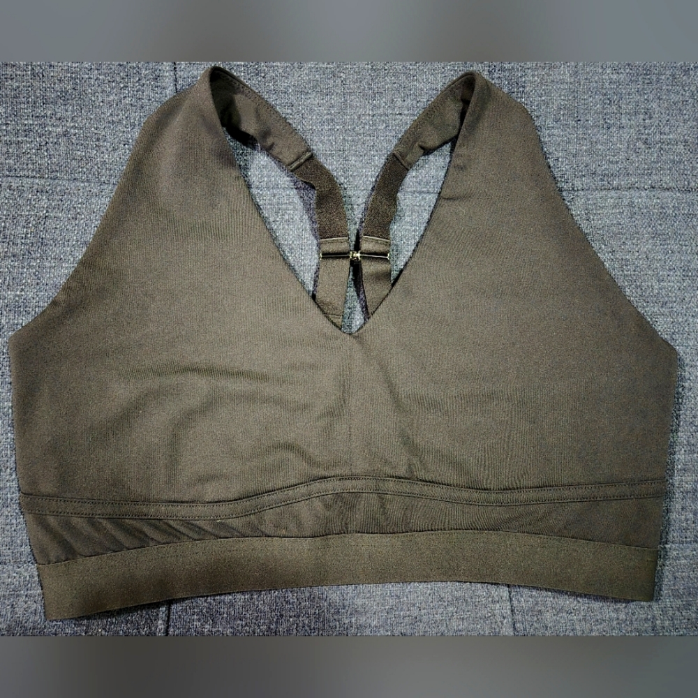 Fabletics Black 'All Day Every Day' Low Impact Sports Bra Size XL Used